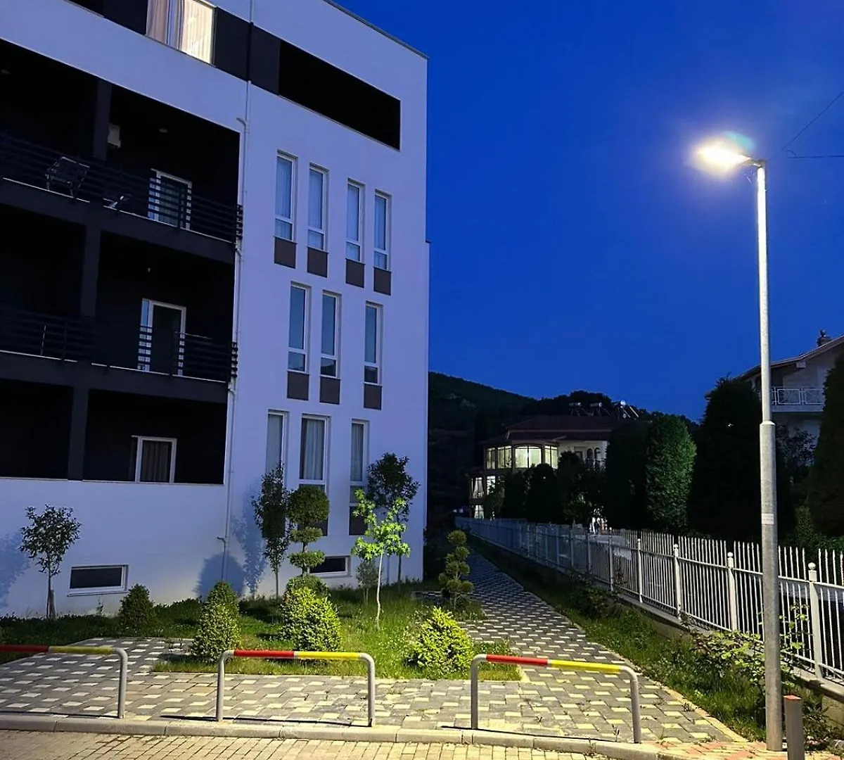 Suv Aparthotel Pogradec Albánie