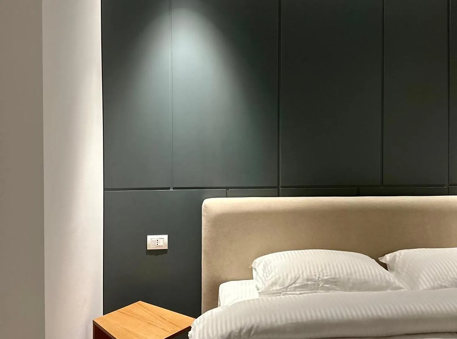 Suv Aparthotel Pogradec