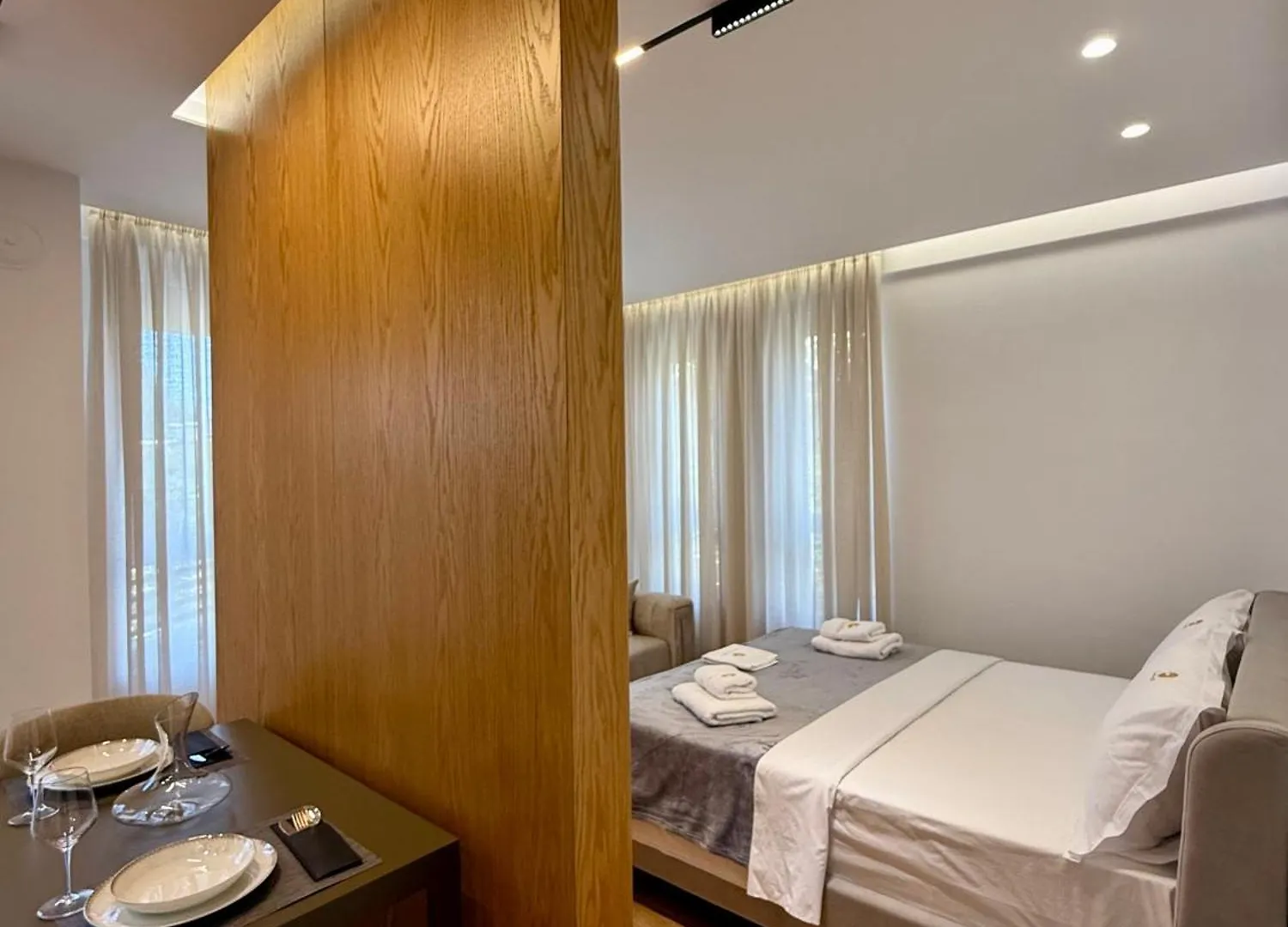 Suv Aparthotel Pogradec